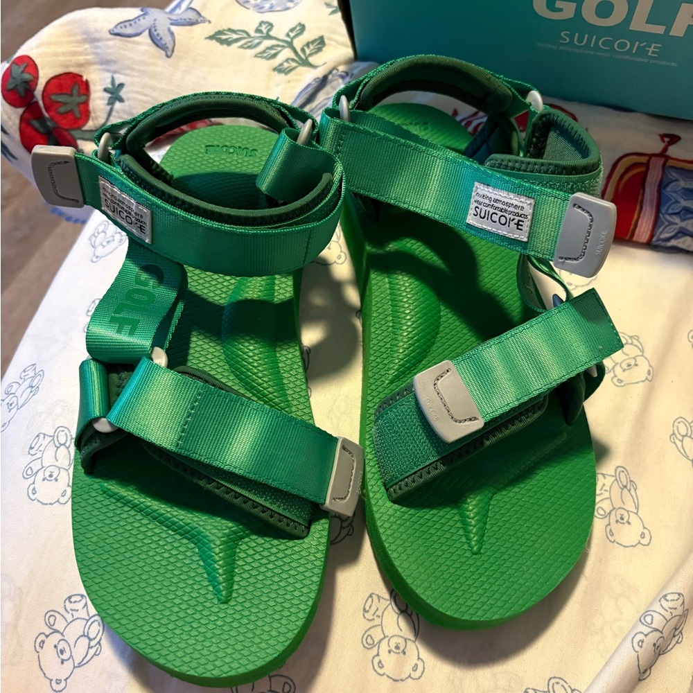 Suicoke Golf Vibrant Green Adjustable Sandals